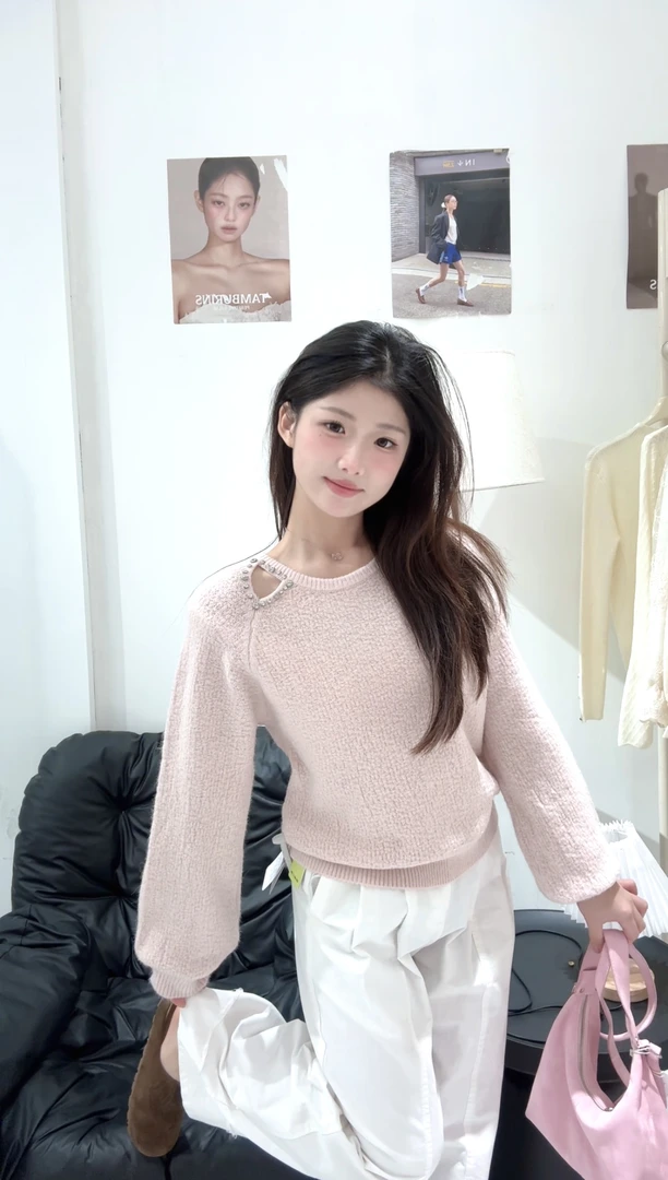 网红时尚钉珠露肩毛衣