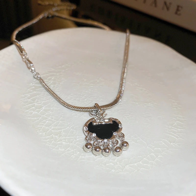 钛钢玻璃项链 长命锁女项链2024新款冷淡风气质锁骨链小众颈链潮