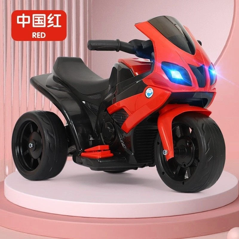 儿童玩电动摩托车让孩子的每一次驾驶都充满乐趣激发无限的想象力