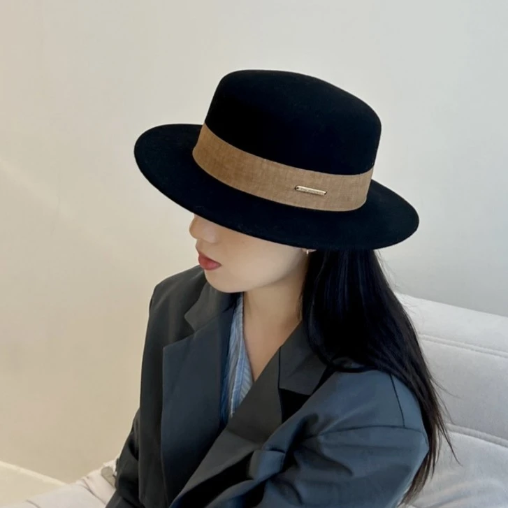 法式高品质黑色羊毛呢礼帽英伦复古风女气质简约平沿平顶爵士帽子