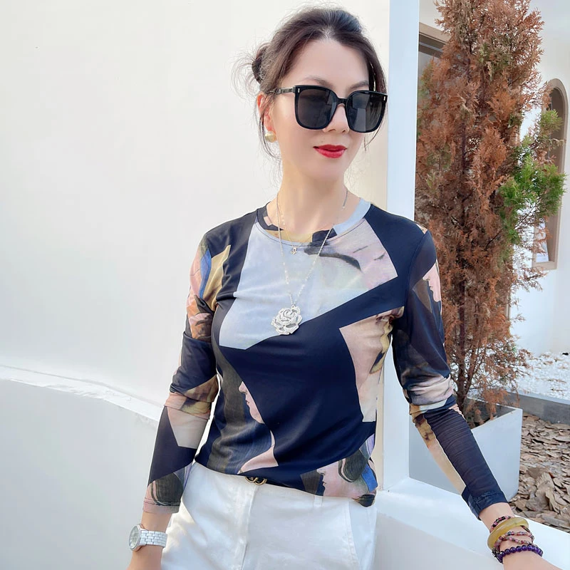春季洋气长袖打底衫印花网纱长T桖女圆领显瘦修身百搭时尚上衣