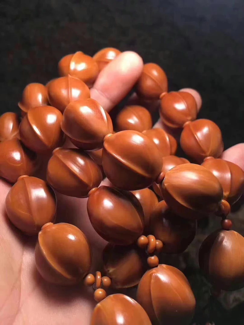 橄榄核雕 鲨鱼背 铁核 纯手工打磨