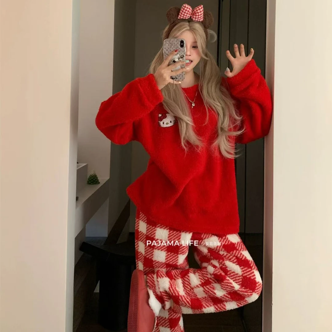 可爱kitty猫卡通睡衣女秋冬季珊瑚绒保暖毛绒红色格子家居服套装