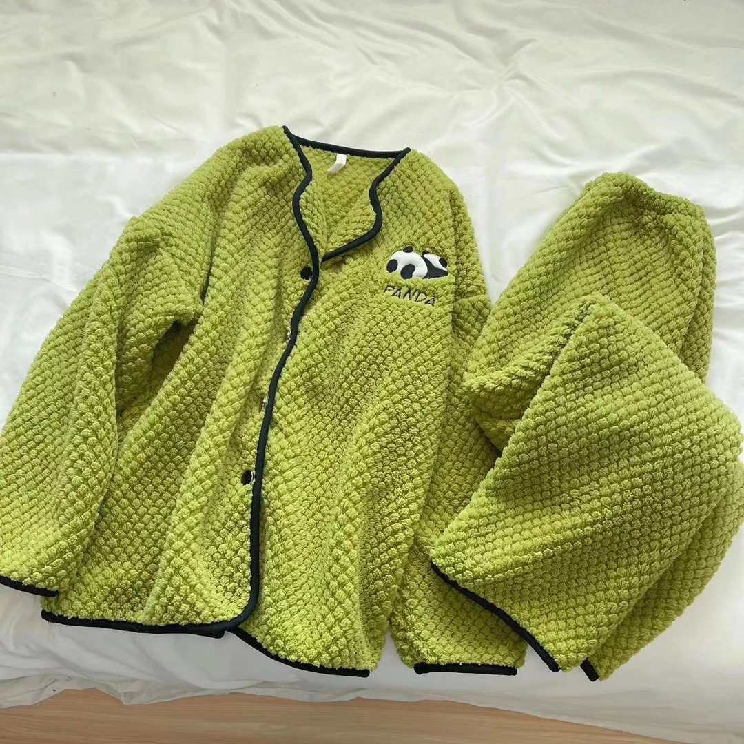 熊猫珊瑚绒秋冬季睡衣女款2023年新款绿色高级感开衫家居服可外穿