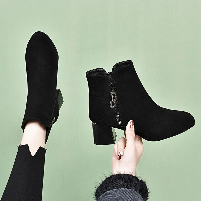 真皮靴子女秋冬季加绒2022年新款时尚磨砂羊皮尖头中跟粗跟小短靴