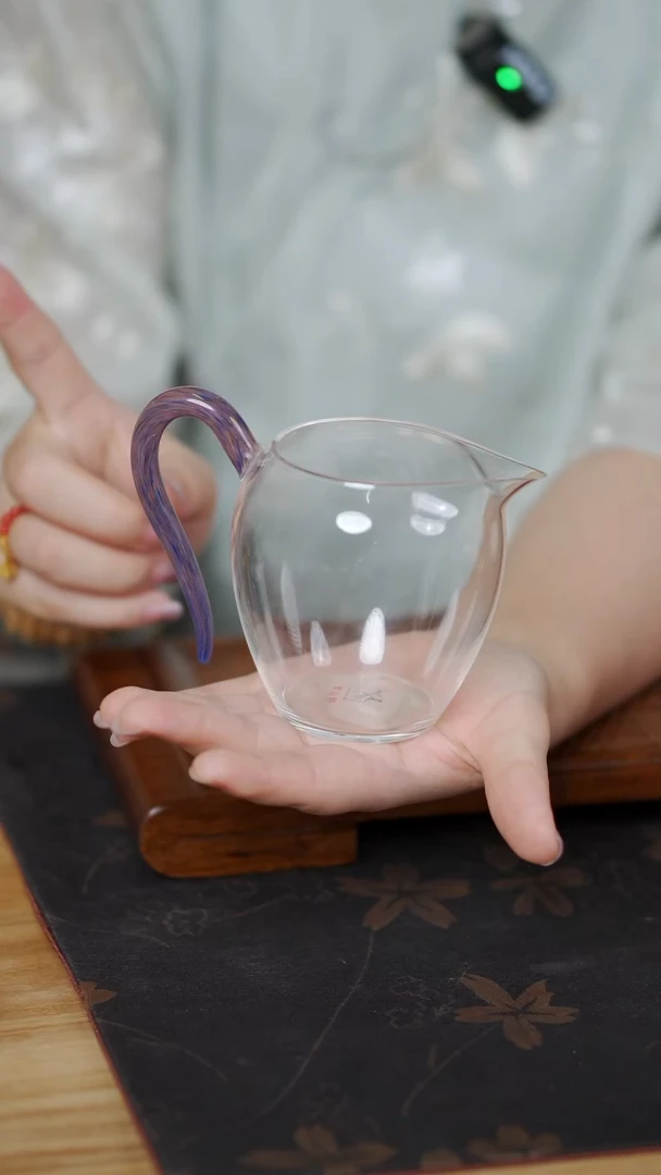 【闪购商品】  紫色 把手公杯