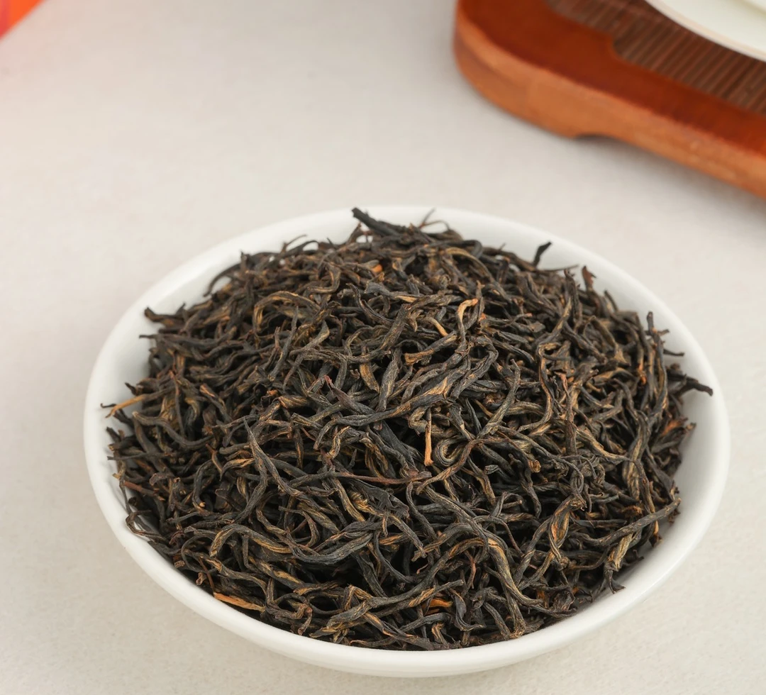 新茶金骏眉武夷山红茶核心产区纯芽花蜜香型100g罐装