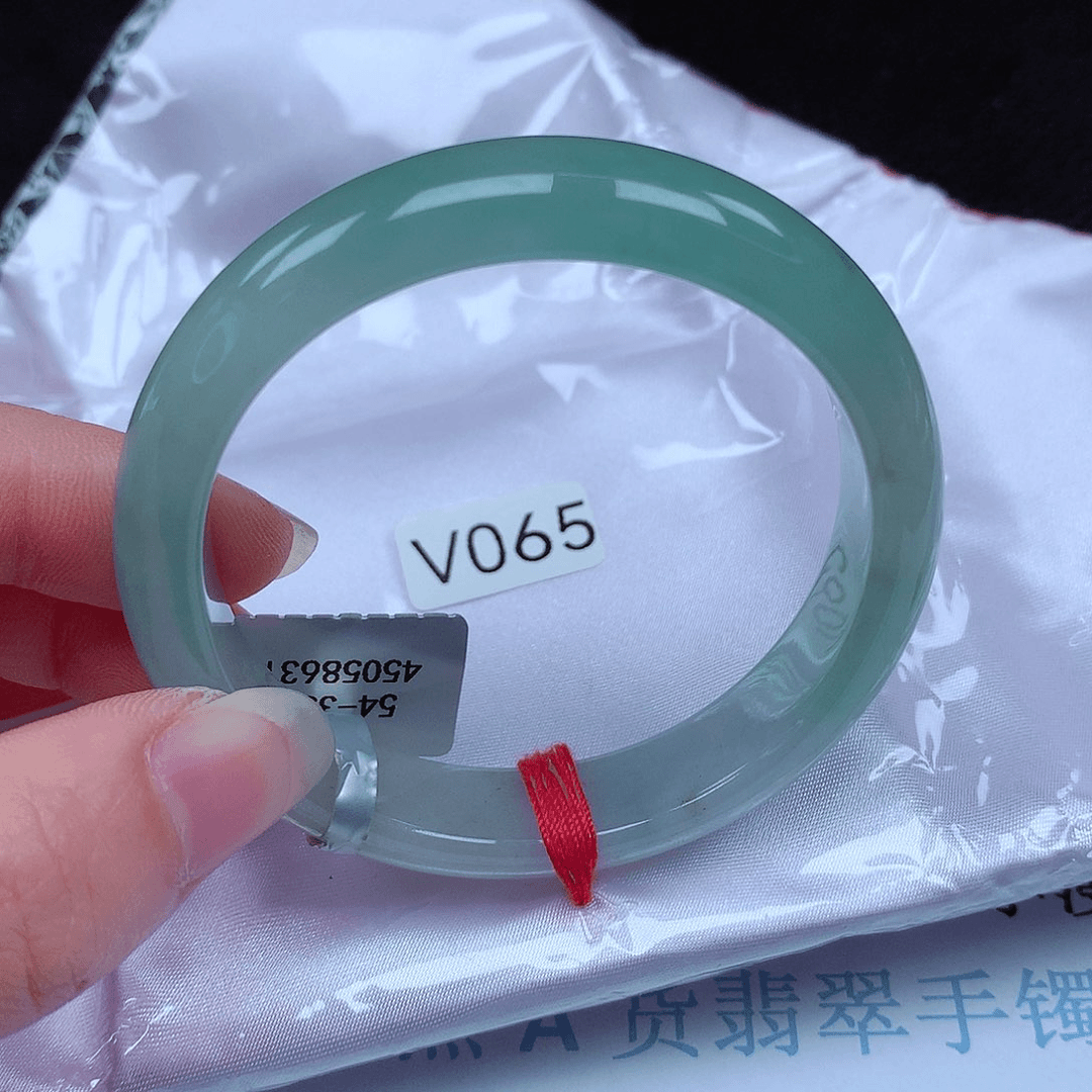 【闪购商品】翡翠手镯未镶嵌缅甸突然a货翡翠