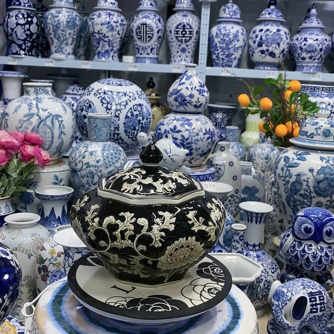 【闪购商品】摆件缠枝莲八角罐瓷器19.12.20