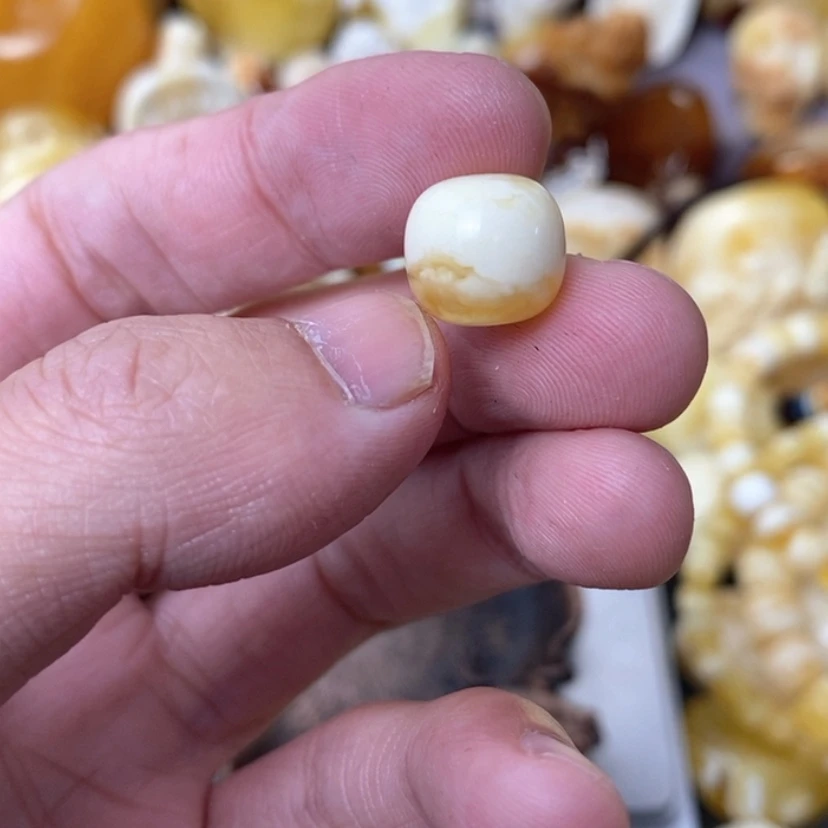 【闪购商品】琥珀裸石未镶嵌