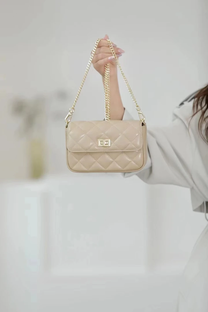 真皮小香风链条包气质时尚手机包百搭单肩包女士2024新款斜挎包