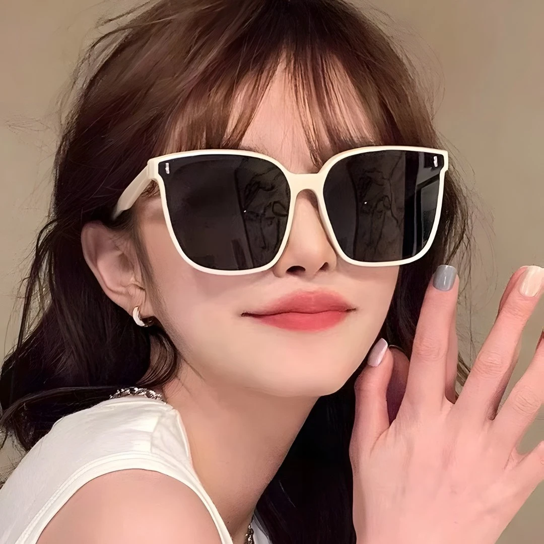 【一口专属】港臻眼镜新款防紫外线时尚太阳镜墨镜男女同款M01