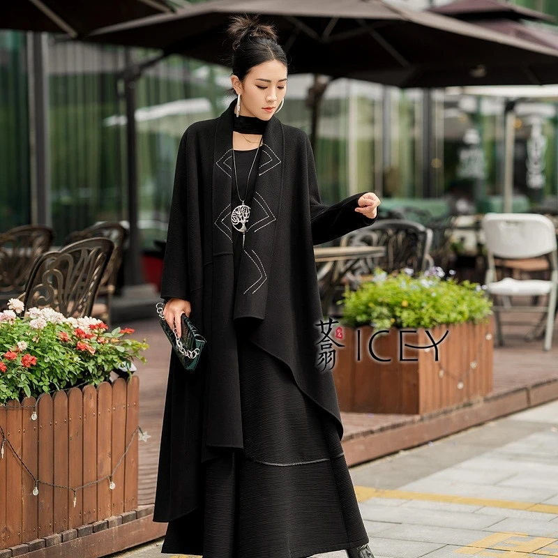 艾翕甄选【罗马之夜】虚线双面呢大衣ZX2402001