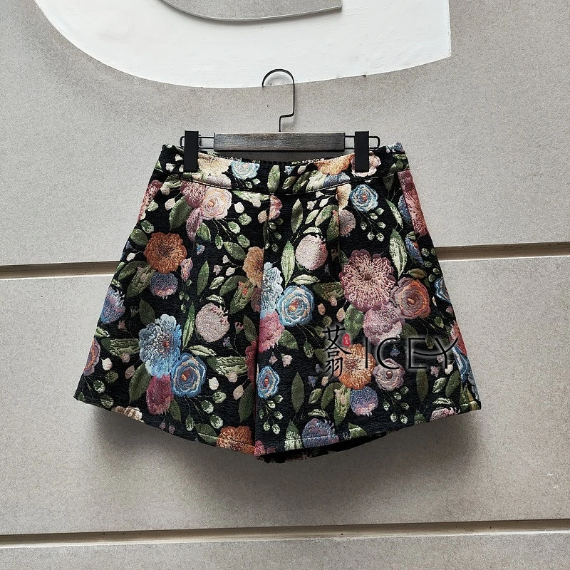 艾翕甄选【花知晓】绣花织金短裤ZX2401255-1