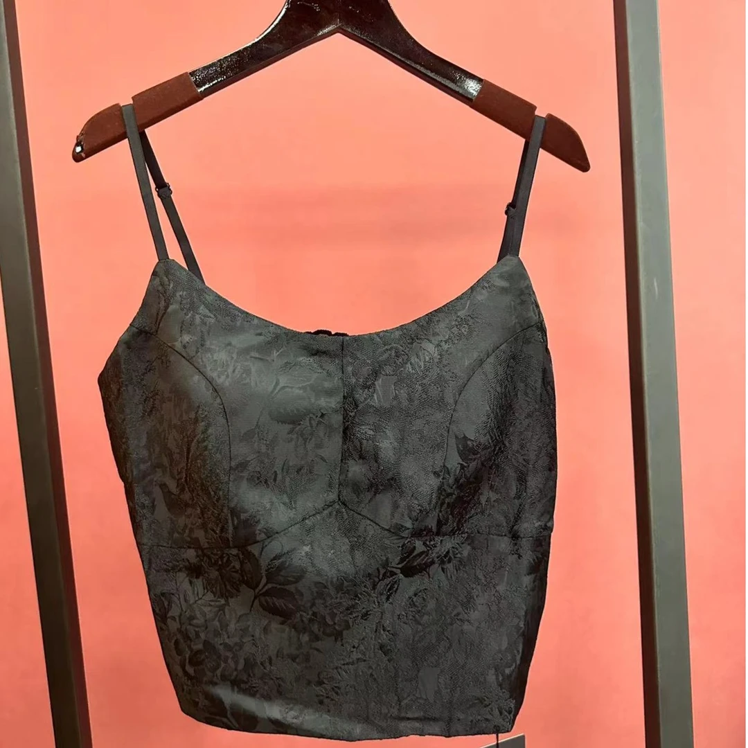 人弗缘甄选【铿锵玫瑰】黑色蕾丝重工提花气质美背RFY22699-1