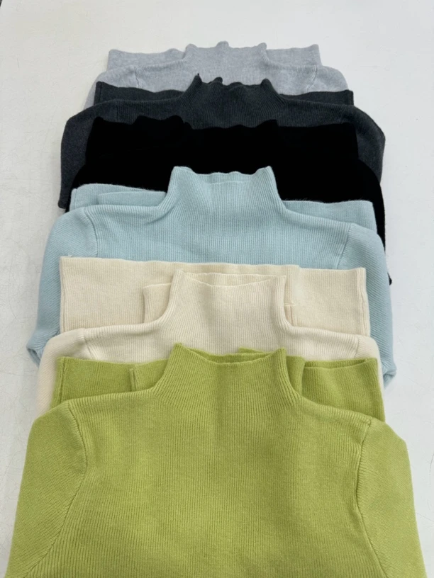 【韩国馆】休闲纯色百搭打底衫韩版