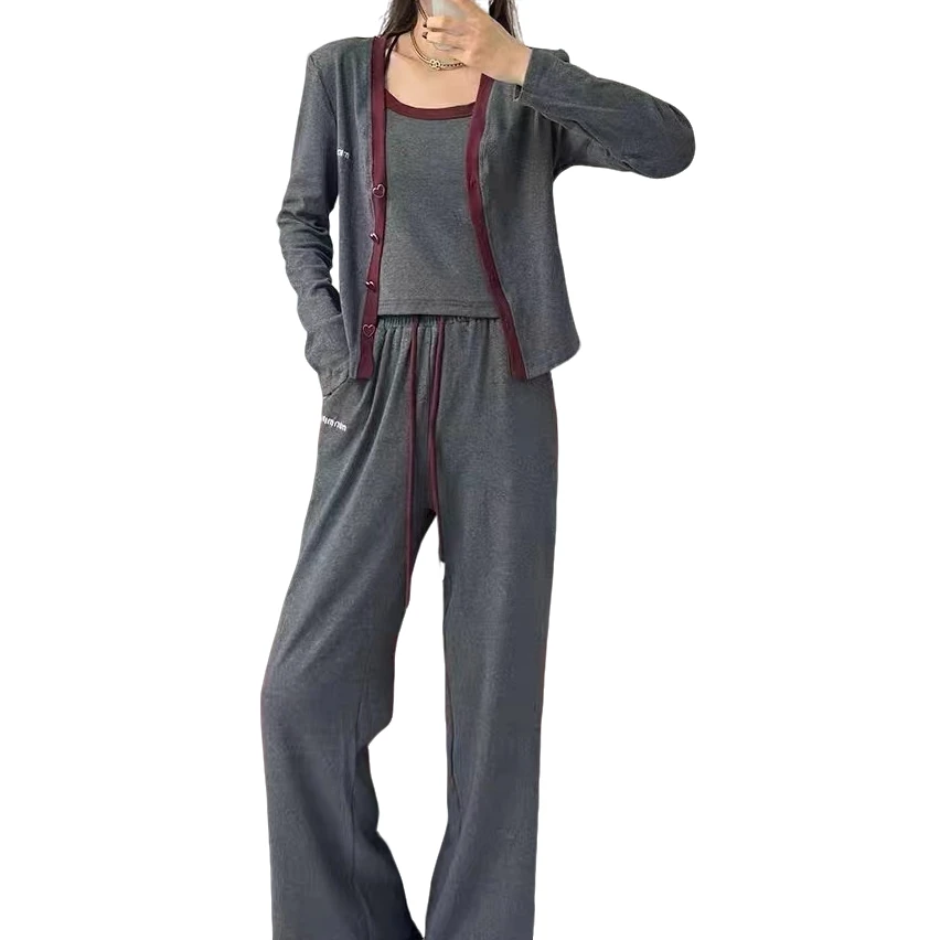 小施家时尚显瘦显高刺绣三件套气质套装6812