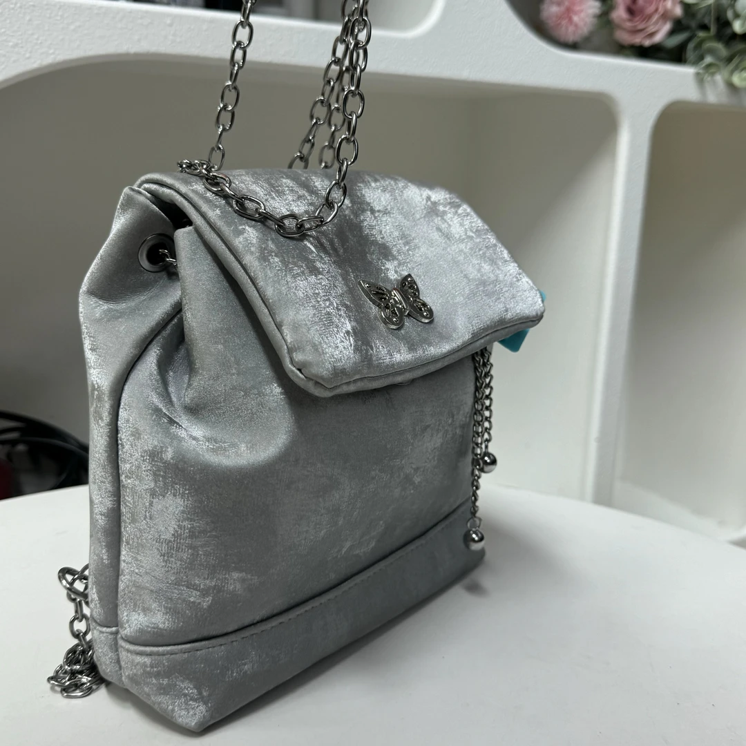 蝴蝶简约银色绒面时尚女包链条潮流双肩包17113银