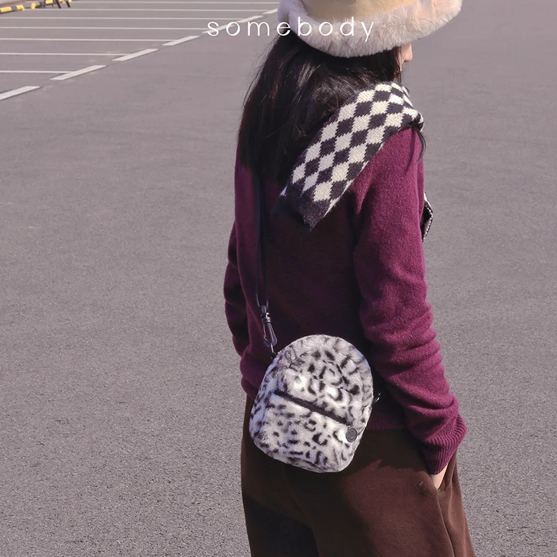 三色补丁豹纹小挎包女2024秋冬新款毛绒包时尚百搭小包单肩斜挎包