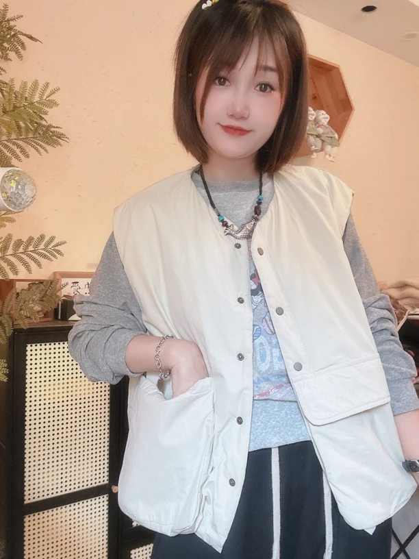 【温暖抱抱】婷婷同款推荐 加棉大口袋马甲介意瑕疵慎拍