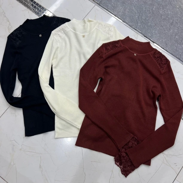 2024深圳南油秋冬新款蕾丝拼接羊毛衫