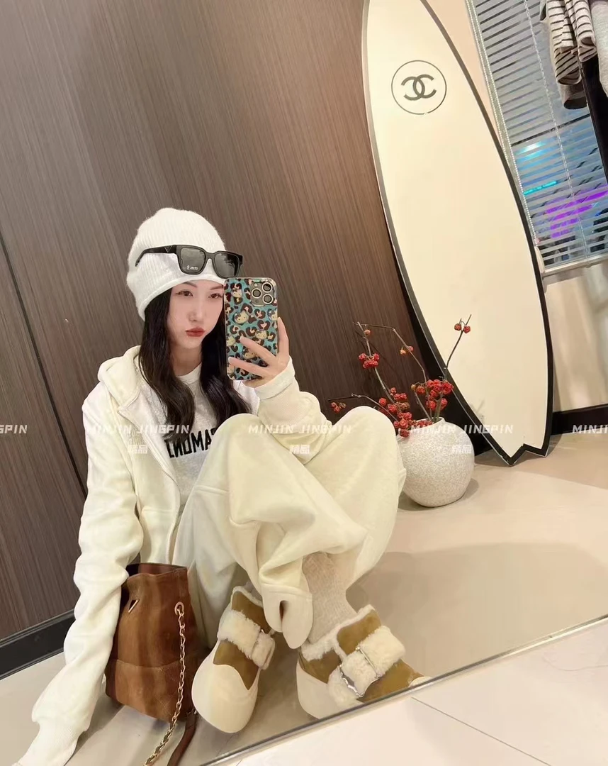 深圳南油高端女装连帽加绒卫衣外套+阔腿裤洋气欧货潮时髦套装