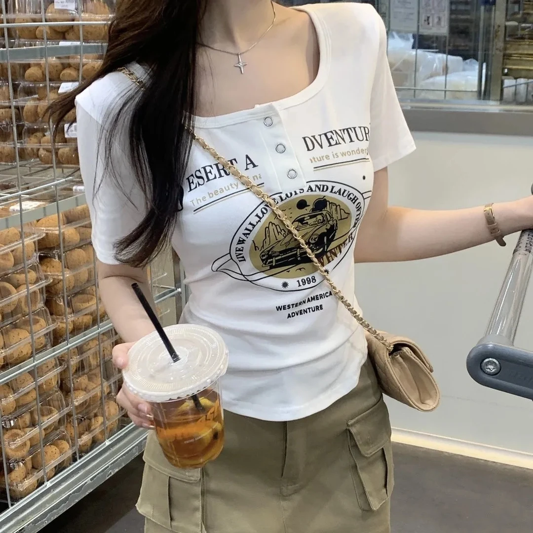 胖mm大码女装t恤夏季新款微胖修身遮肉设计感别致正肩辣妹短上衣
