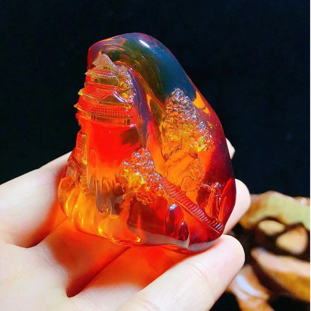 【登高】红蓝珀阳雕摆件
