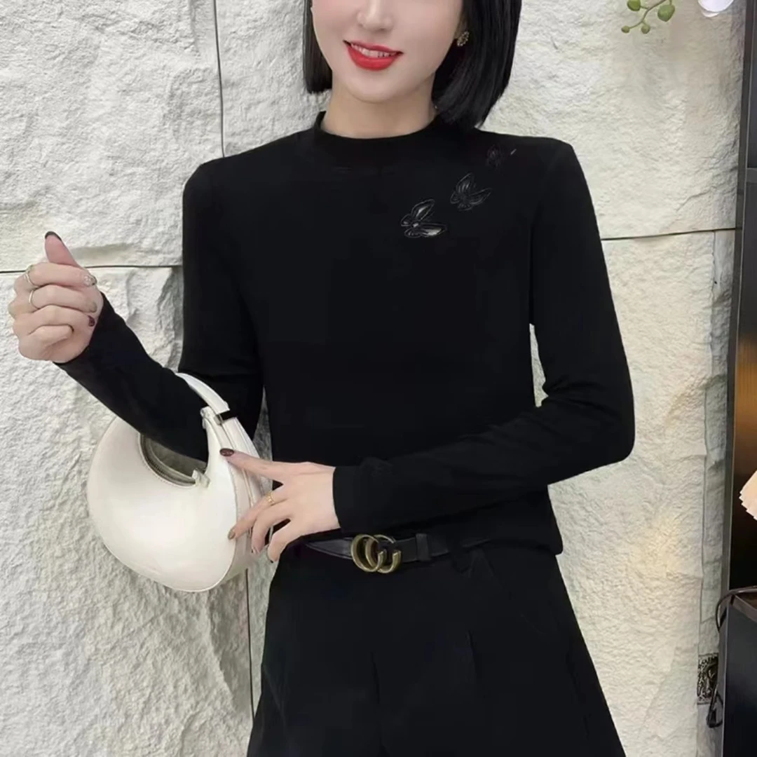 女士时尚刺绣加厚半高领长袖打底衫洋气显瘦百搭外穿保暖T恤上衣