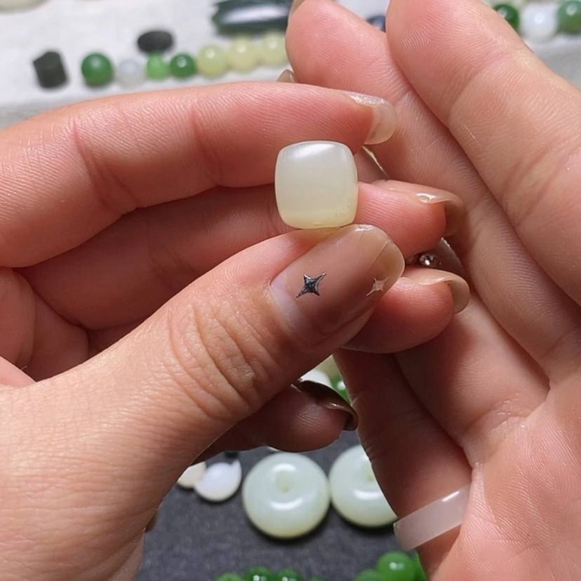 【闪购商品】和田玉手绳未镶嵌Y**铁