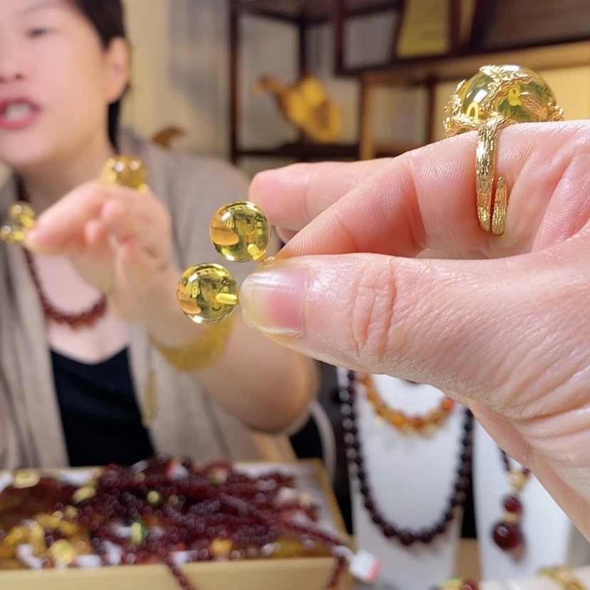 【闪购商品】琥珀耳饰未镶嵌