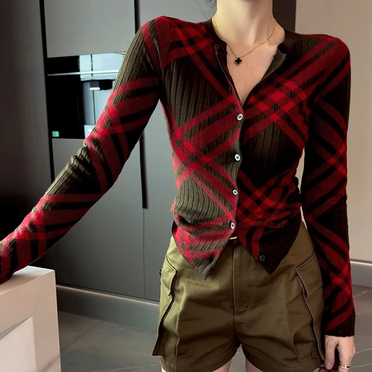 法式复古长袖博利开衫秋季新款格纹彩条拼接针织衫气质撞色上衣女