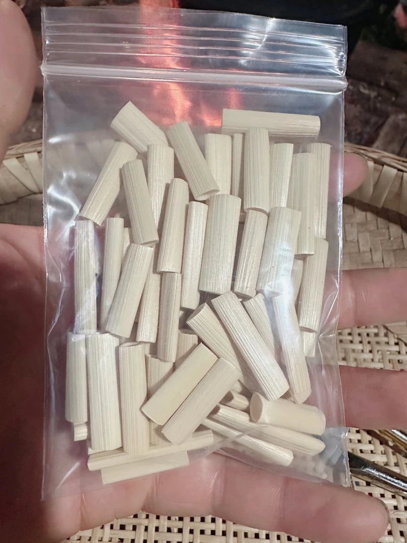 民间唢呐哨片，中号扁口直径0.6到0.8厘米，哨好吹不费气