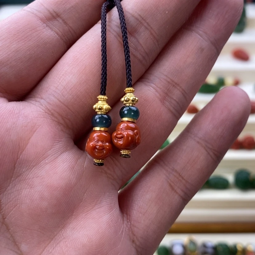 【闪购商品】南红玛瑙颈饰18K金镶嵌点*