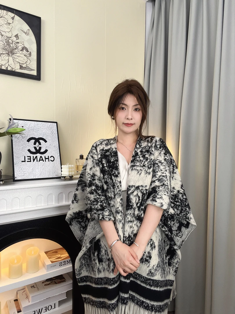 山水墨画赵丽颖同款秋冬时尚百搭披肩气质女士装饰斗篷款披肩