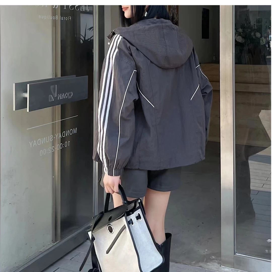 小众上新短款冲锋衣连帽外套23537（衣长约60左右）