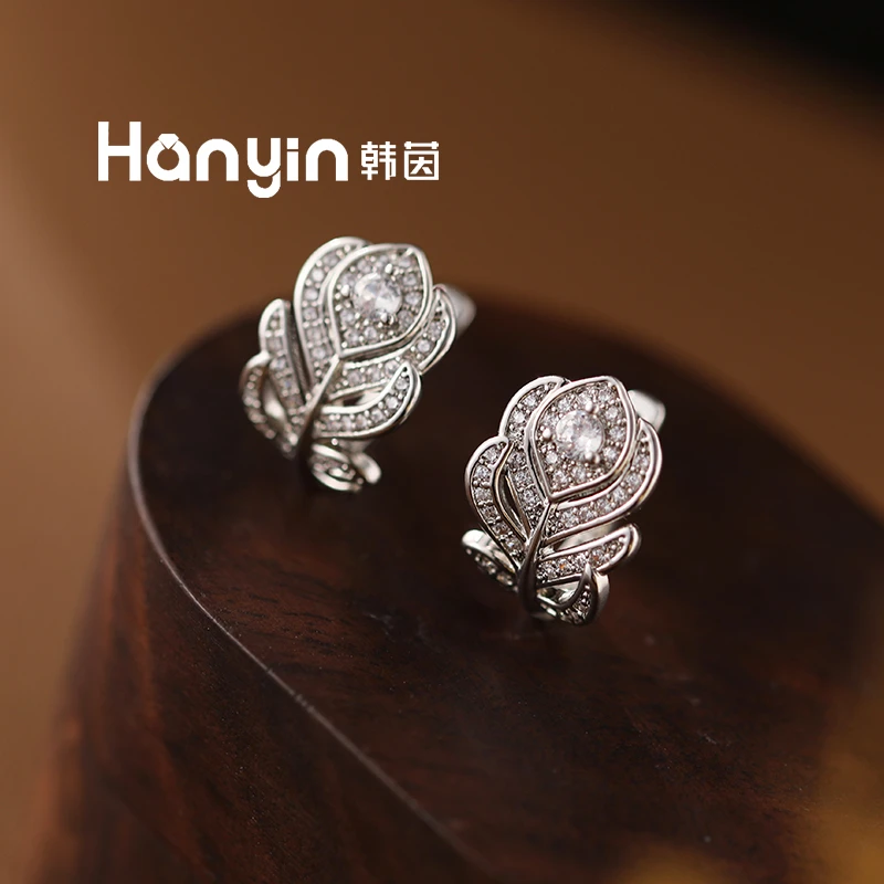 铜合金合成锆石耳饰 925银针精致满微镶羽毛花瓣耳钉AAA