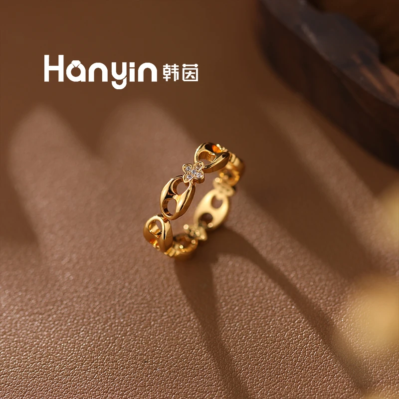 铜合金合成锆石戒指 小众气质光面微镶四叶草猪鼻开口戒指