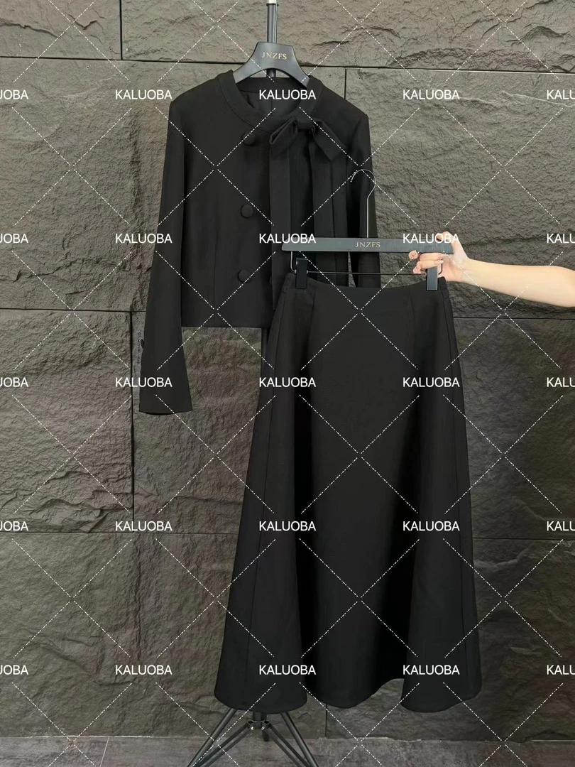 【原创大码设计师款女装】早秋长袖时尚领边蝴蝶结+长裙5970