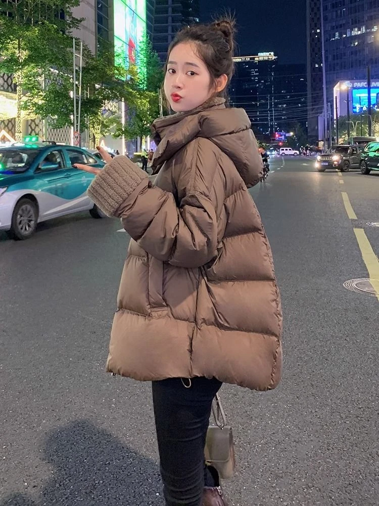 波司澄短款羽绒服女冬时尚新款韩版休闲宽松百搭白鸭绒加厚保暖外