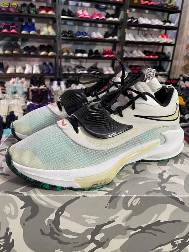 45码290/Nike Zoom Freak 3 双Zoom缓震 稳固抓地 篮球鞋/公价586