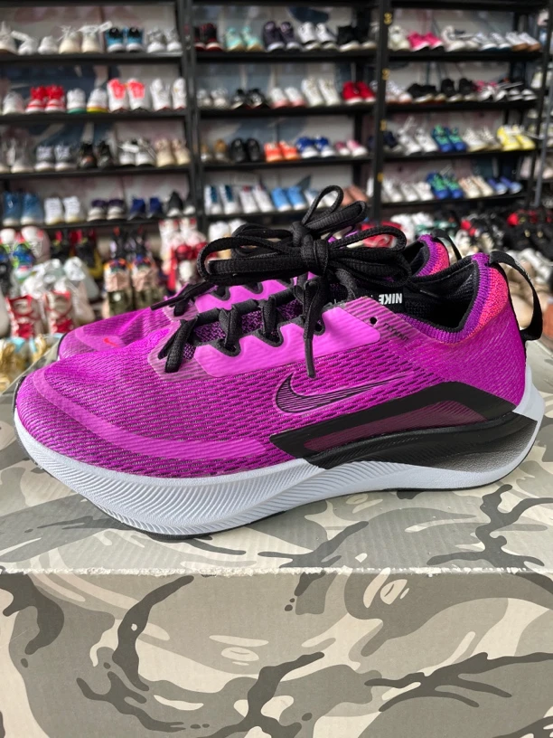99新 37.5码235/Nike Zoom Fly 4 碳板竞速 减震跑鞋/公价799