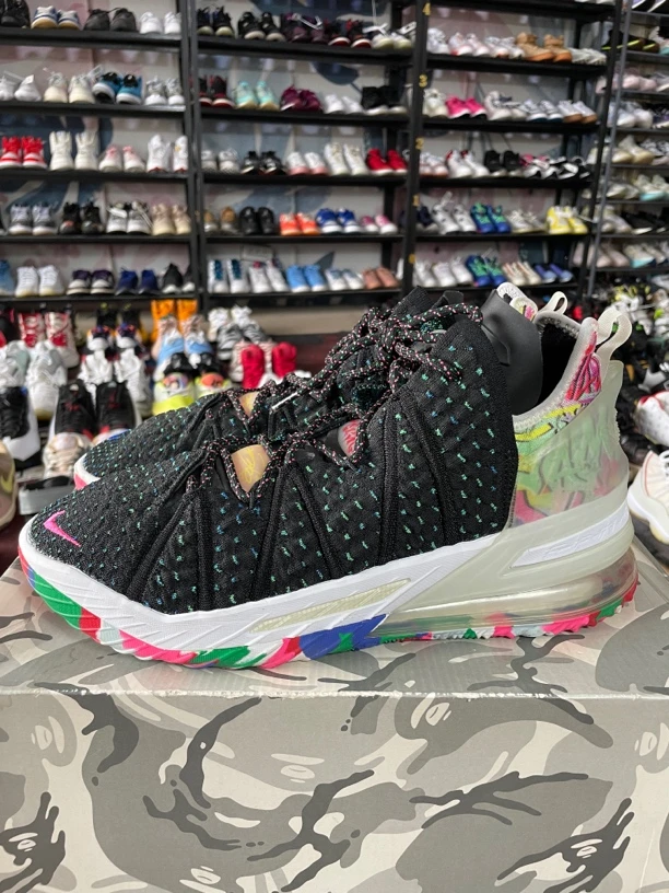 鞋舌瑕疵 45码290/Nike Zoom LeBron 18 詹姆斯 篮球鞋/公价989