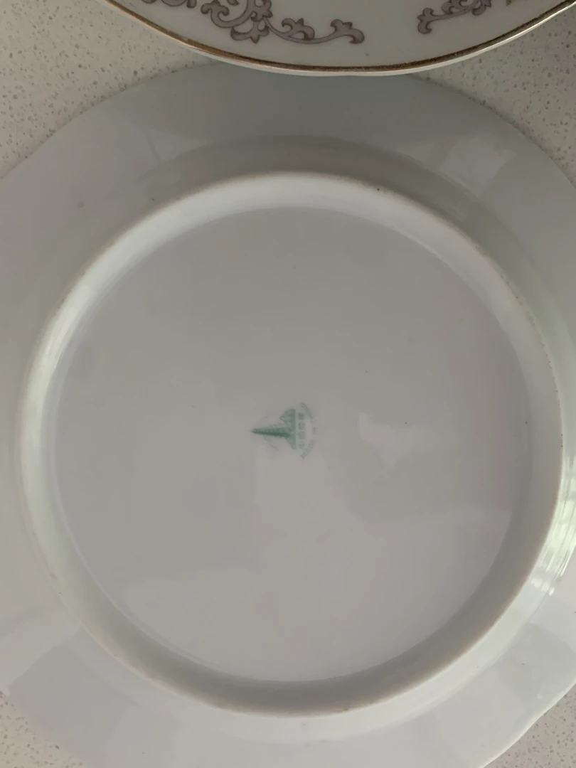醴陵绿宝塔底款了，宝莲花图案