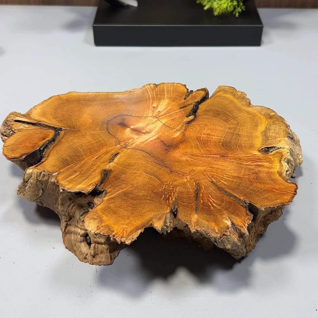 【闪购商品】麻梨疙瘩根雕致*