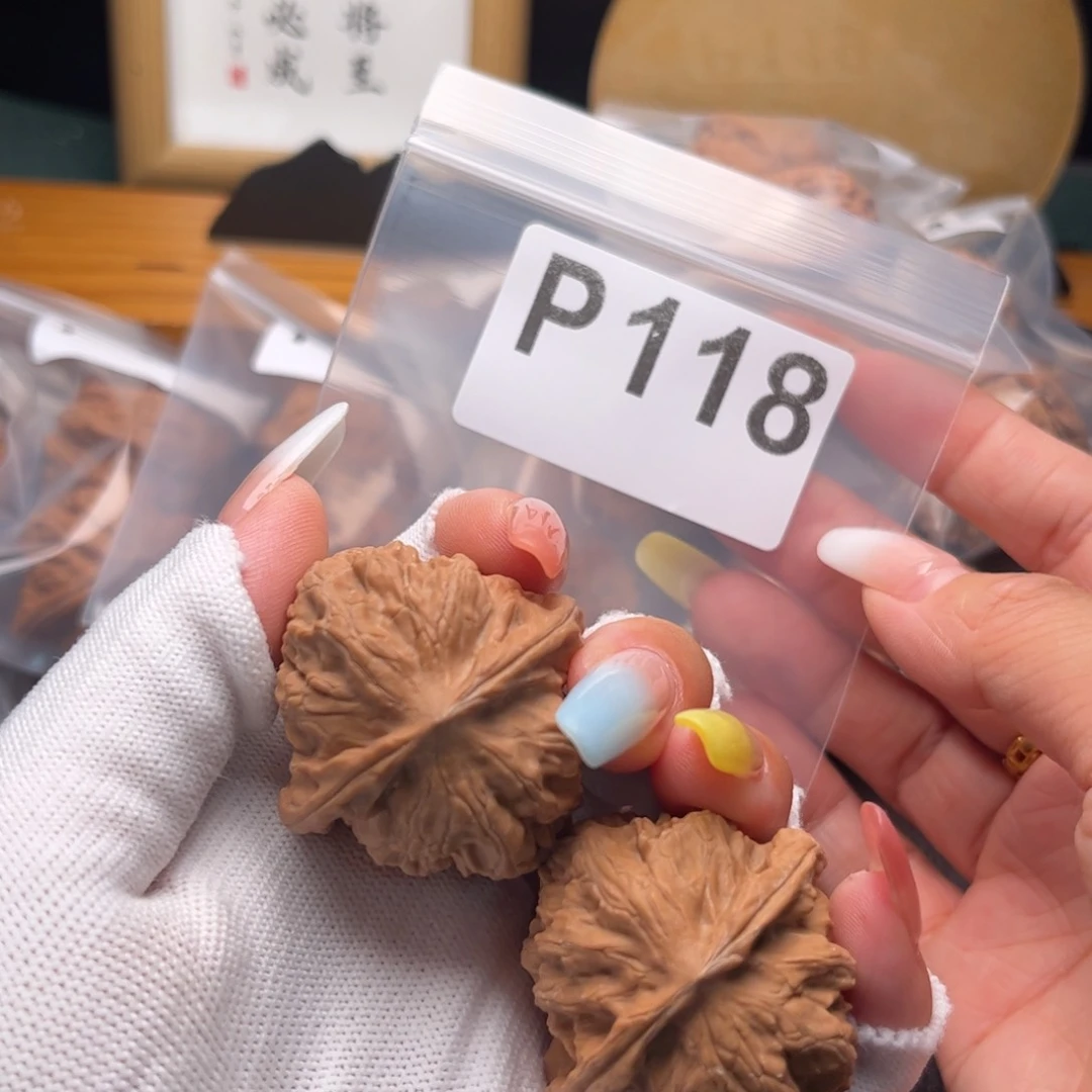 文玩核桃把件40野狼p 118