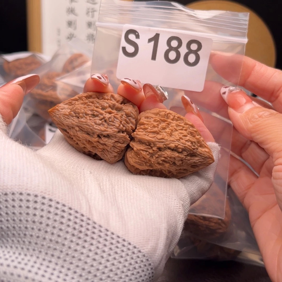 文玩核桃把件34塔尖s 188
