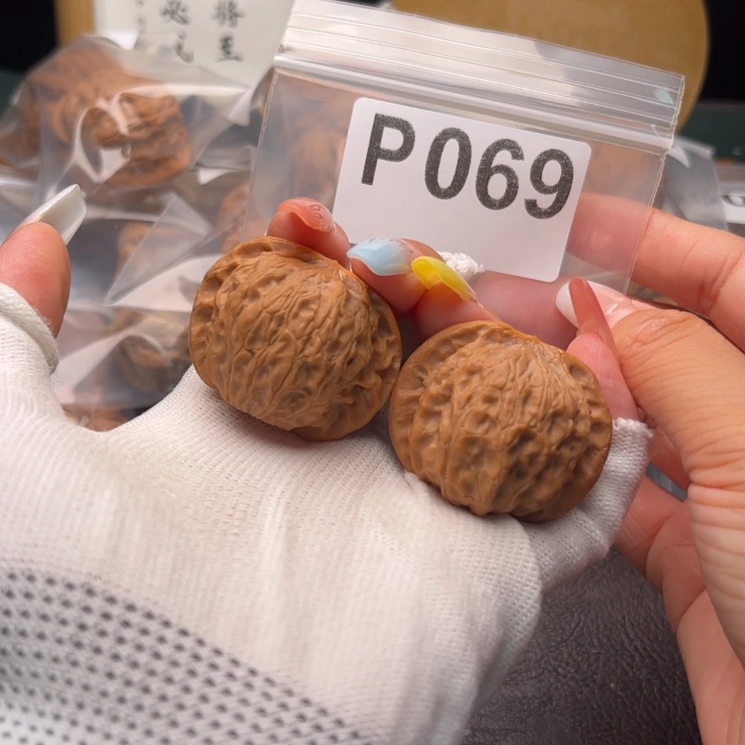 文玩核桃把件39平闷p 069