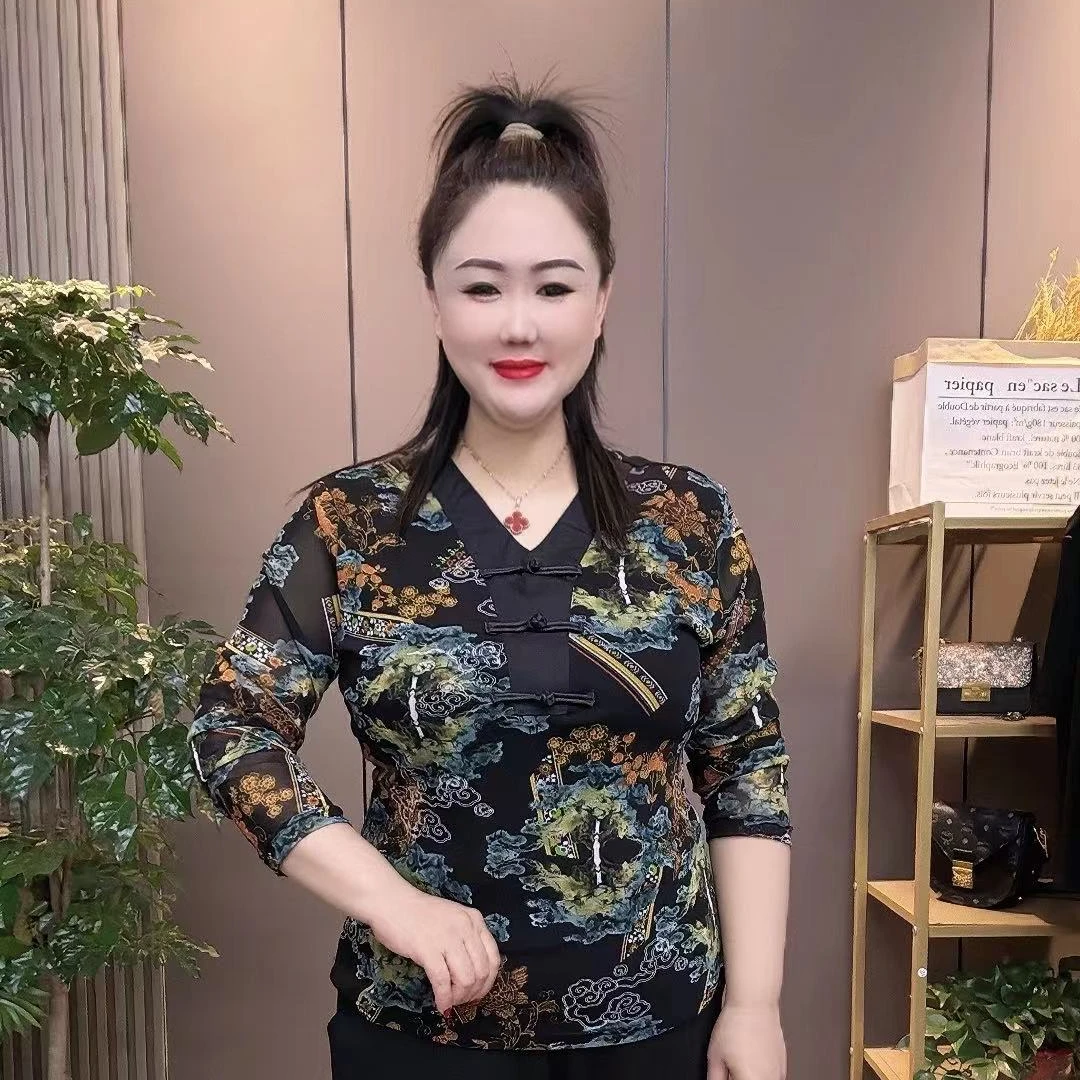 春季新款中国风盘扣V领时尚洋气打底衫