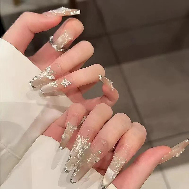 「冰蝶*晨露」立体蝴蝶亮片法式纯手工穿戴甲独特 猫眼美甲白裸粉